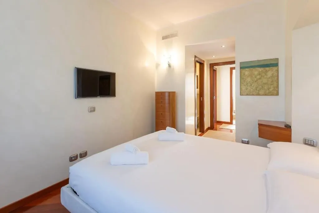 Apartment Wonderful 2Bedroom Flat Solari 7Th F - Mirable Pm Milan Italy